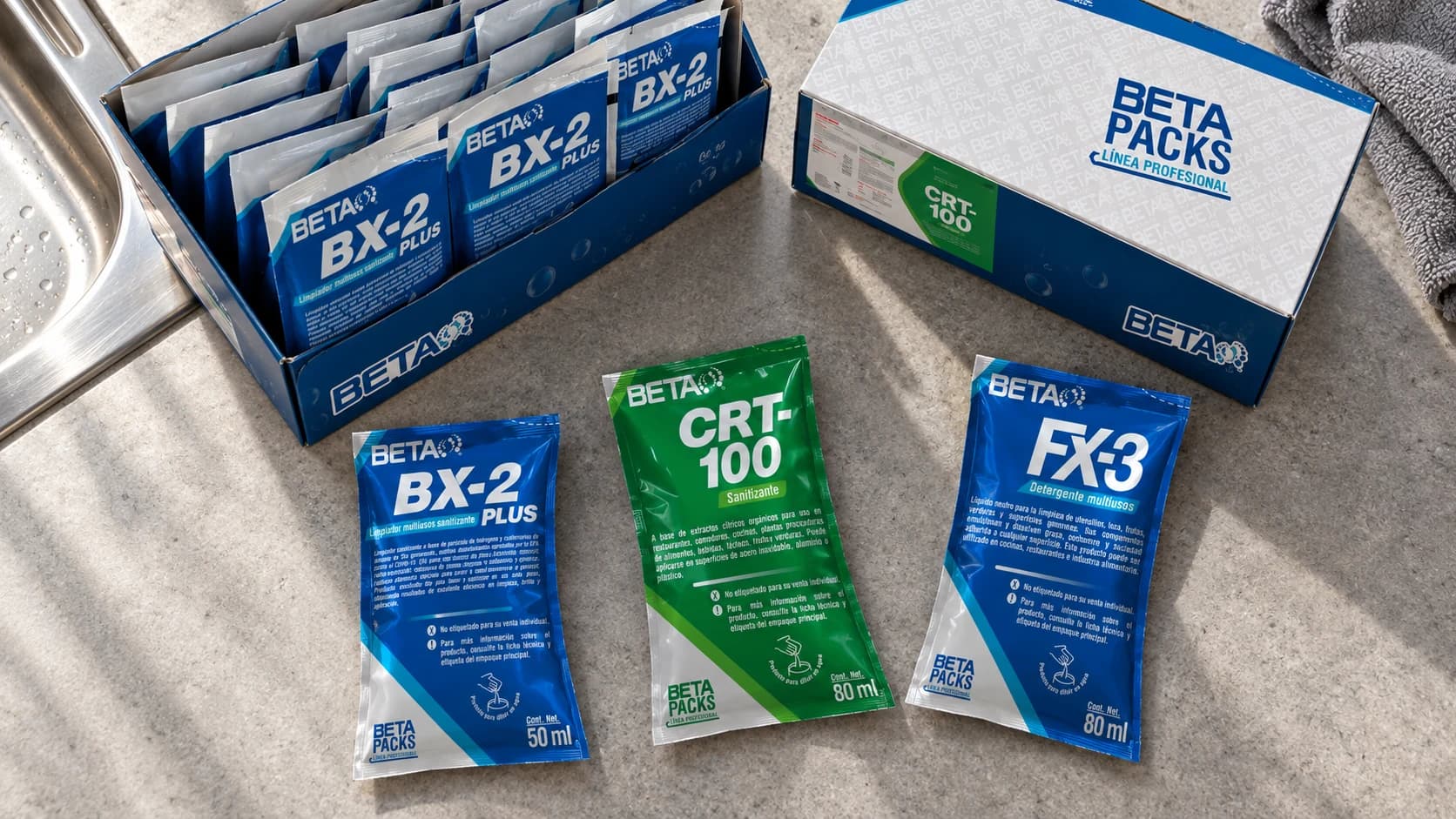 Sobres BX-2 Plus, CRT-100 y FX3 con sus cajas de Beta Packs